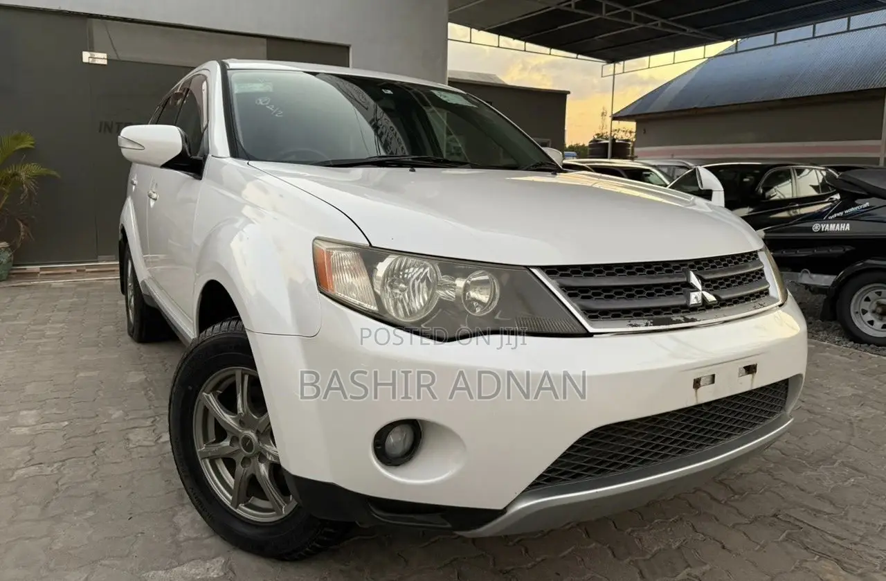 Mitsubishi Outlander 2.4 2008 White