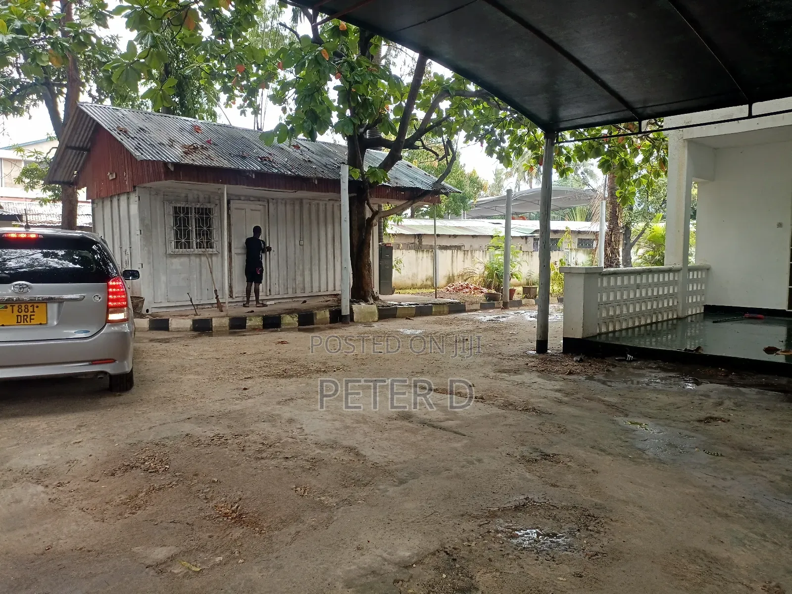 4bdrm House in Mikocheni for rent