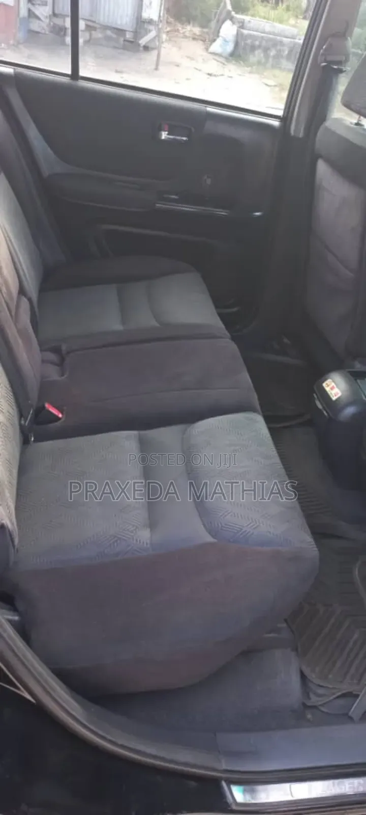 Toyota Kluger 2002 Black
