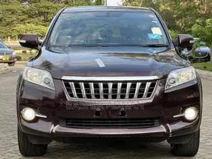 Toyota Vanguard 2010 Maroon