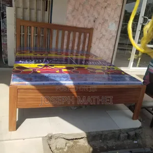 Kitanda Mbao 5x6 Na Godoro Inch 8 Comfy