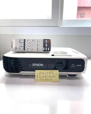 Epson Projector S04