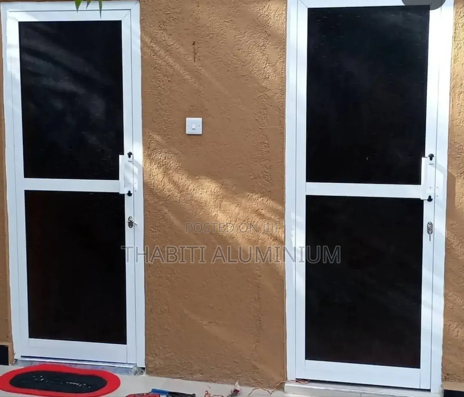 Milango Ya Aluminium Inapatikana Kwetu