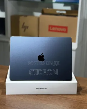 New Laptop Apple MacBook Air 2025 M4 13-Inch 24GB Apple M4 SSD 512GB