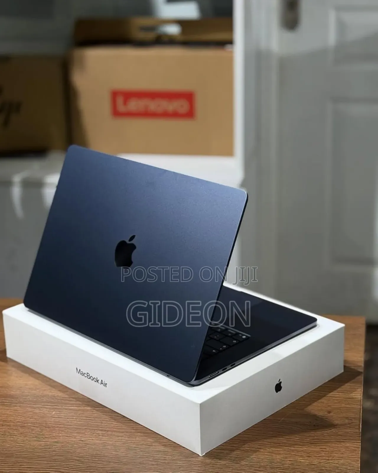 New Laptop Apple MacBook Air 2025 M4 13-Inch 24GB Apple M4 SSD 512GB