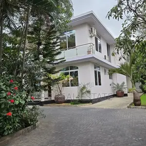 5bdrm House in Mikocheni, Kinondoni for sale