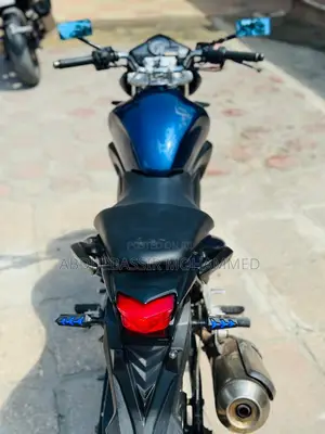 Honda CB 2016 Blue