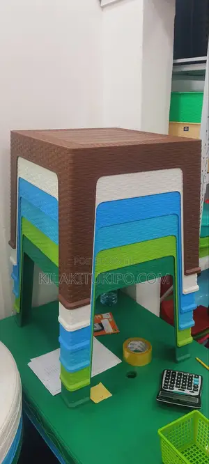 Plastic Table Square Design