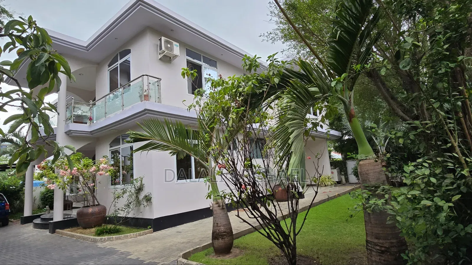5bdrm House in Mikocheni for sale