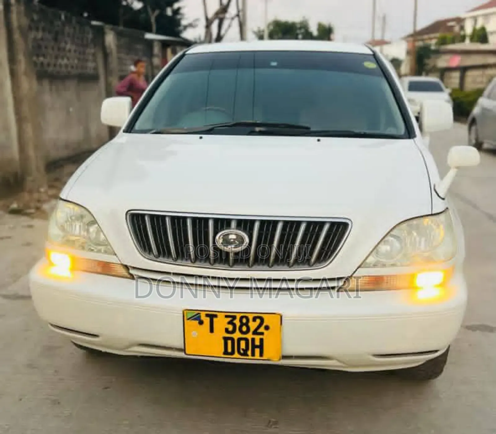 Toyota Harrier 2004 White