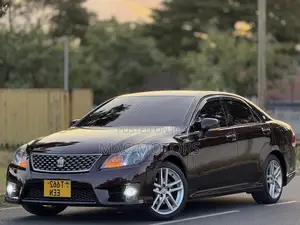 Toyota Crown 2012 Burgundy