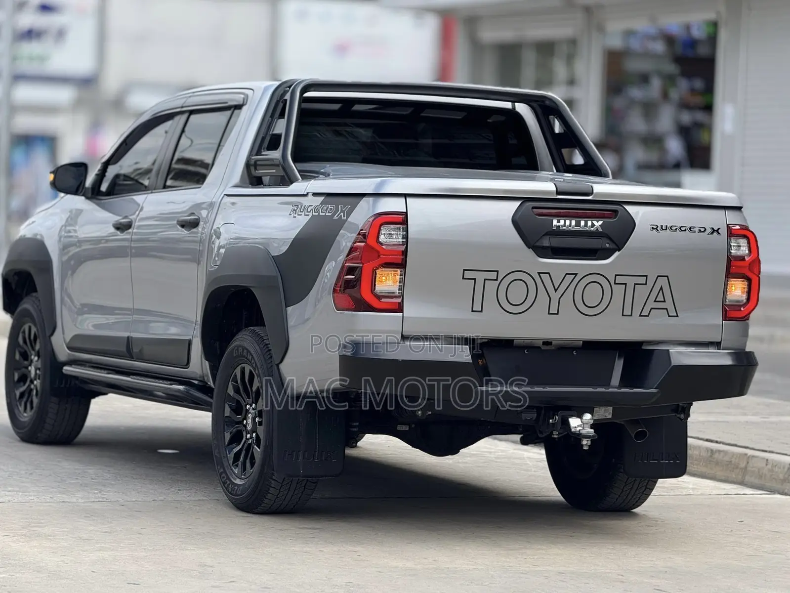 Toyota Hilux Revo Double Cab Deisel 2.8 AWD 2022 Silver