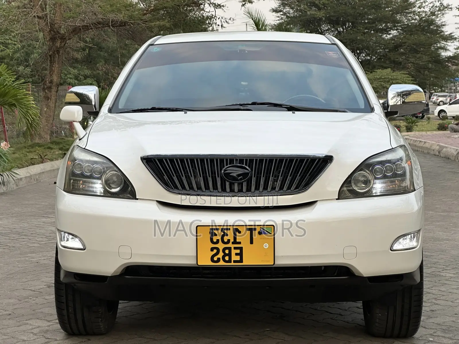Toyota Harrier 2005 White