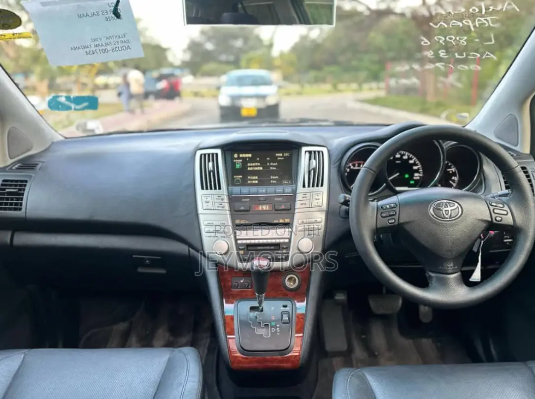 Toyota Harrier 2007 White