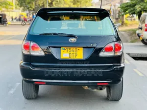 Toyota Harrier 2006