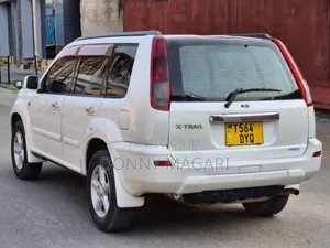 Nissan X-Trail 2004 White