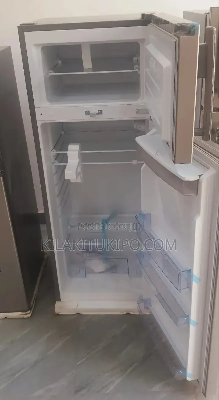 Adh Refrigerator With Water Dispenser