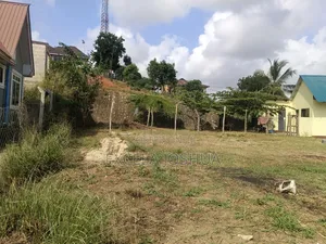 Kiwanja Kinauzwa Mbezi Kwa Msuguri