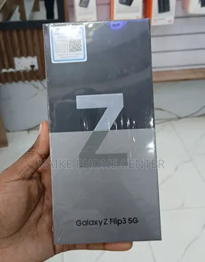 New Samsung Galaxy Z Flip3 5G 256 GB Black