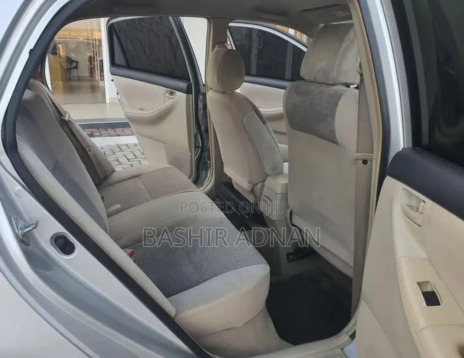 Toyota Corolla RunX 2004 Silver