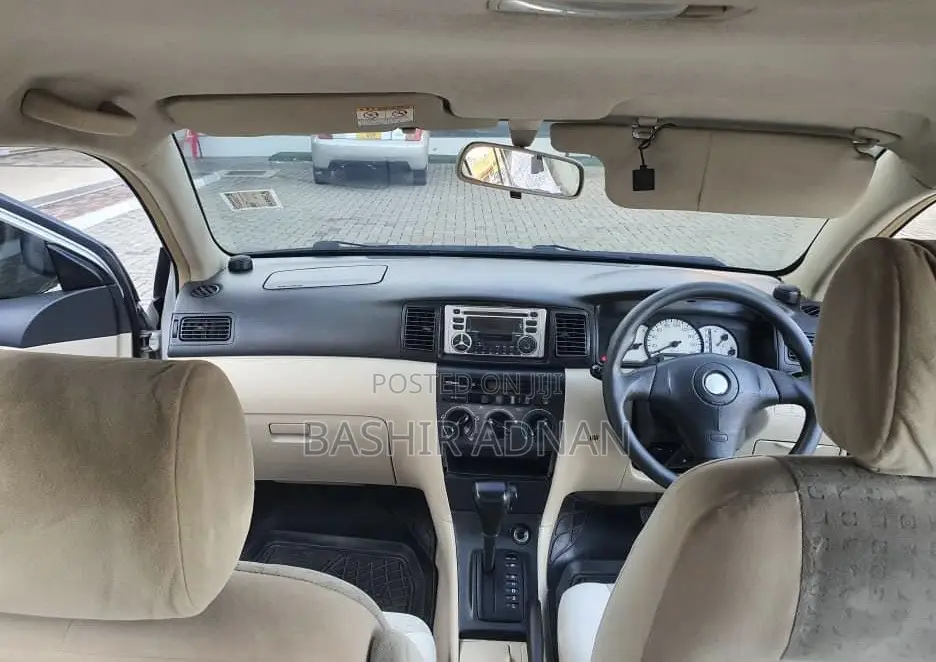 Toyota Corolla RunX 2004 Silver