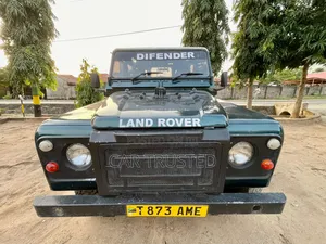 Land Rover Defender 1999 Green