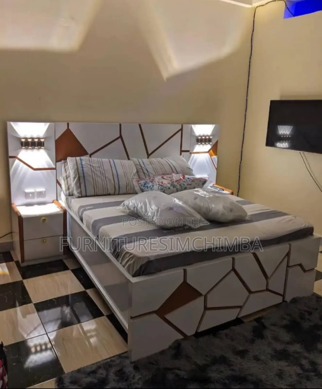 Luxury Bed With Two Bedside
