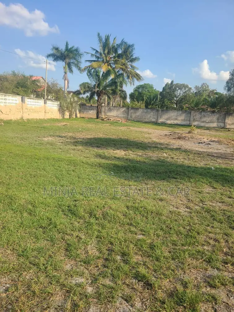 Wonderful and Cheap Plot for Sale Mbezi Beach Jangwani Sea Breeze