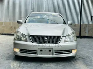 Toyota Crown Royale 2005 Silver