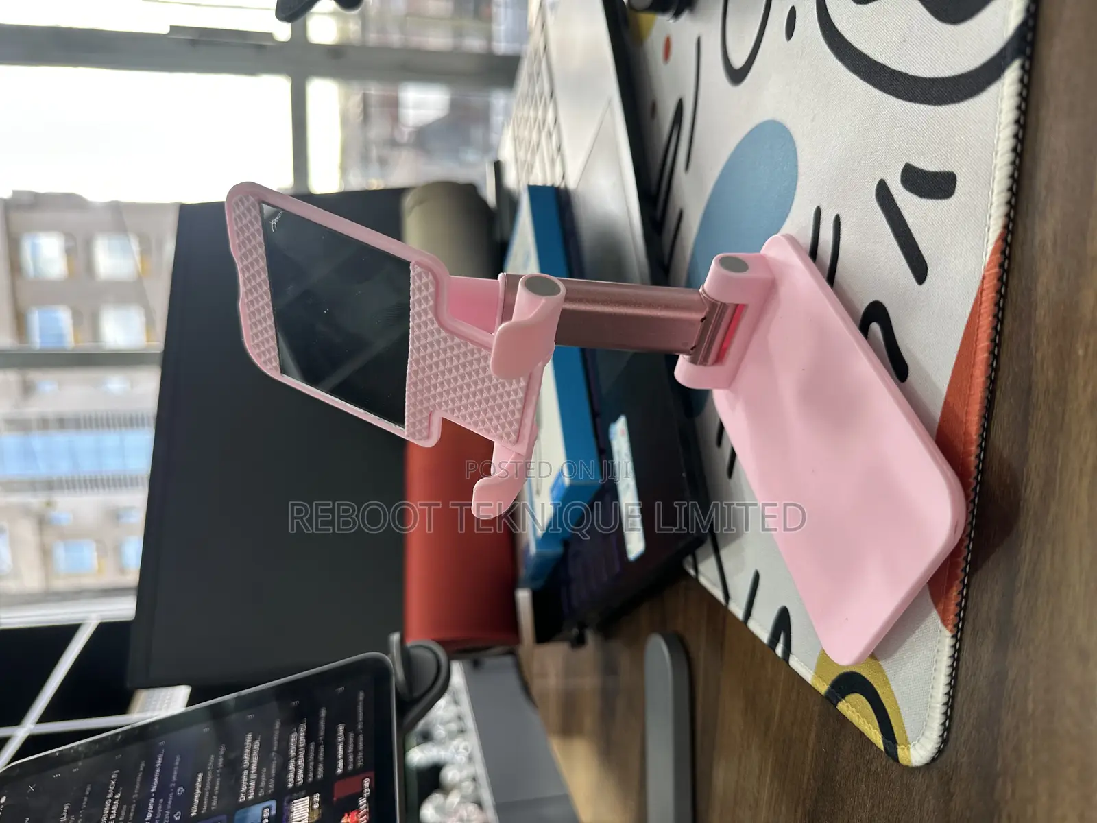 Plastic Mobile Stand