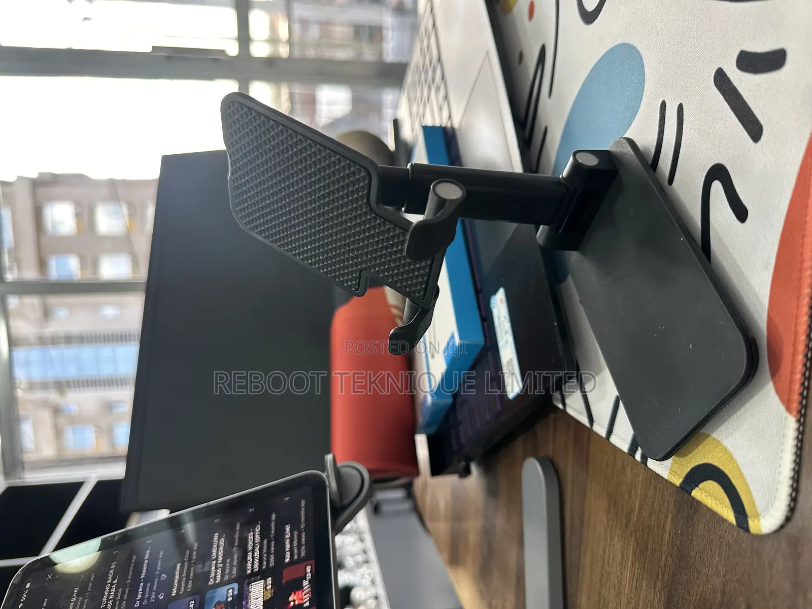 Plastic Mobile Stand