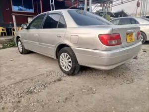 Toyota Carina 1.5 FWD Sedan 2000 Silver