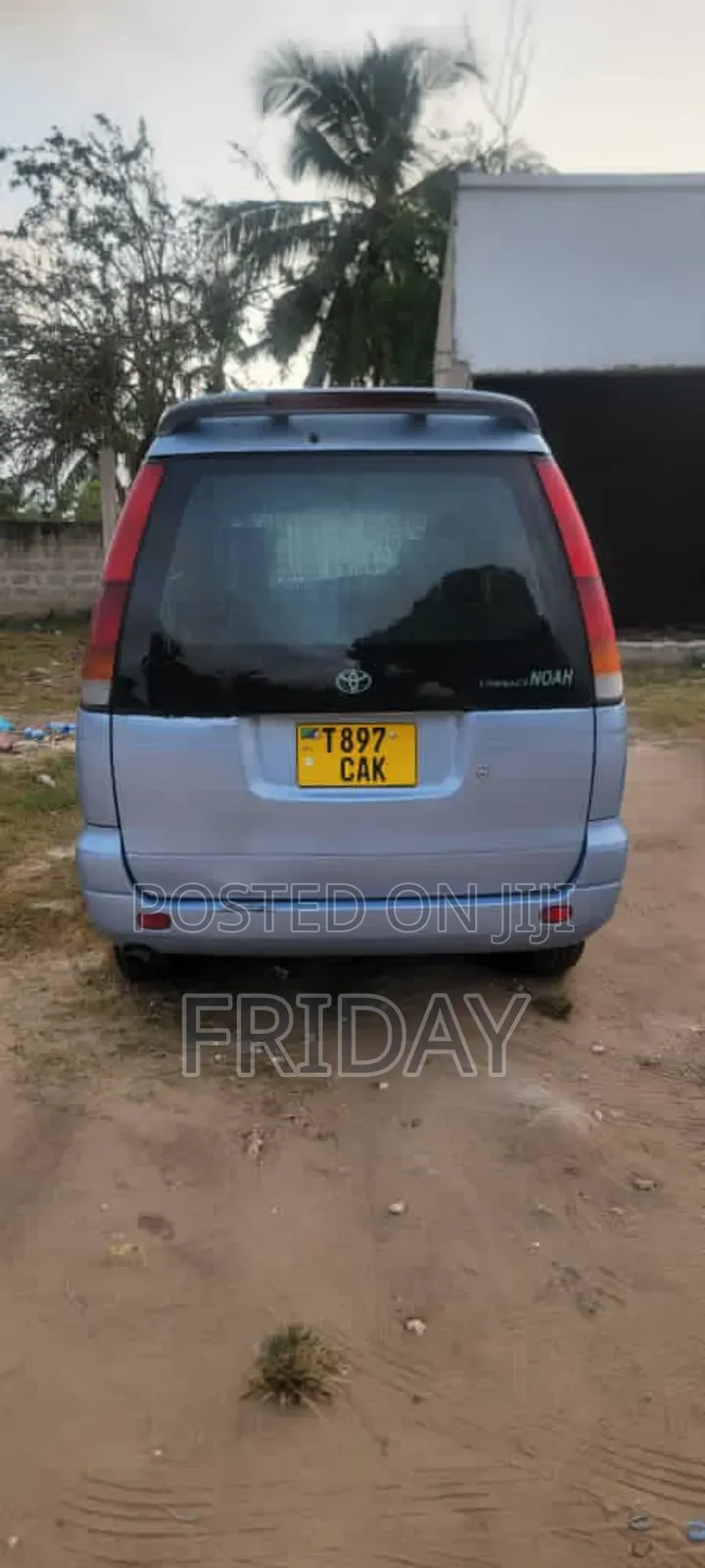 Toyota Noah 2003 Blue