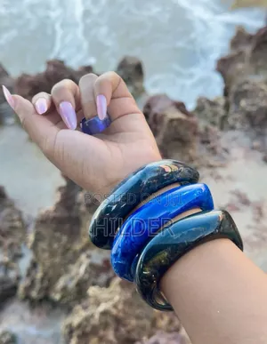 Trending Resin Bangles