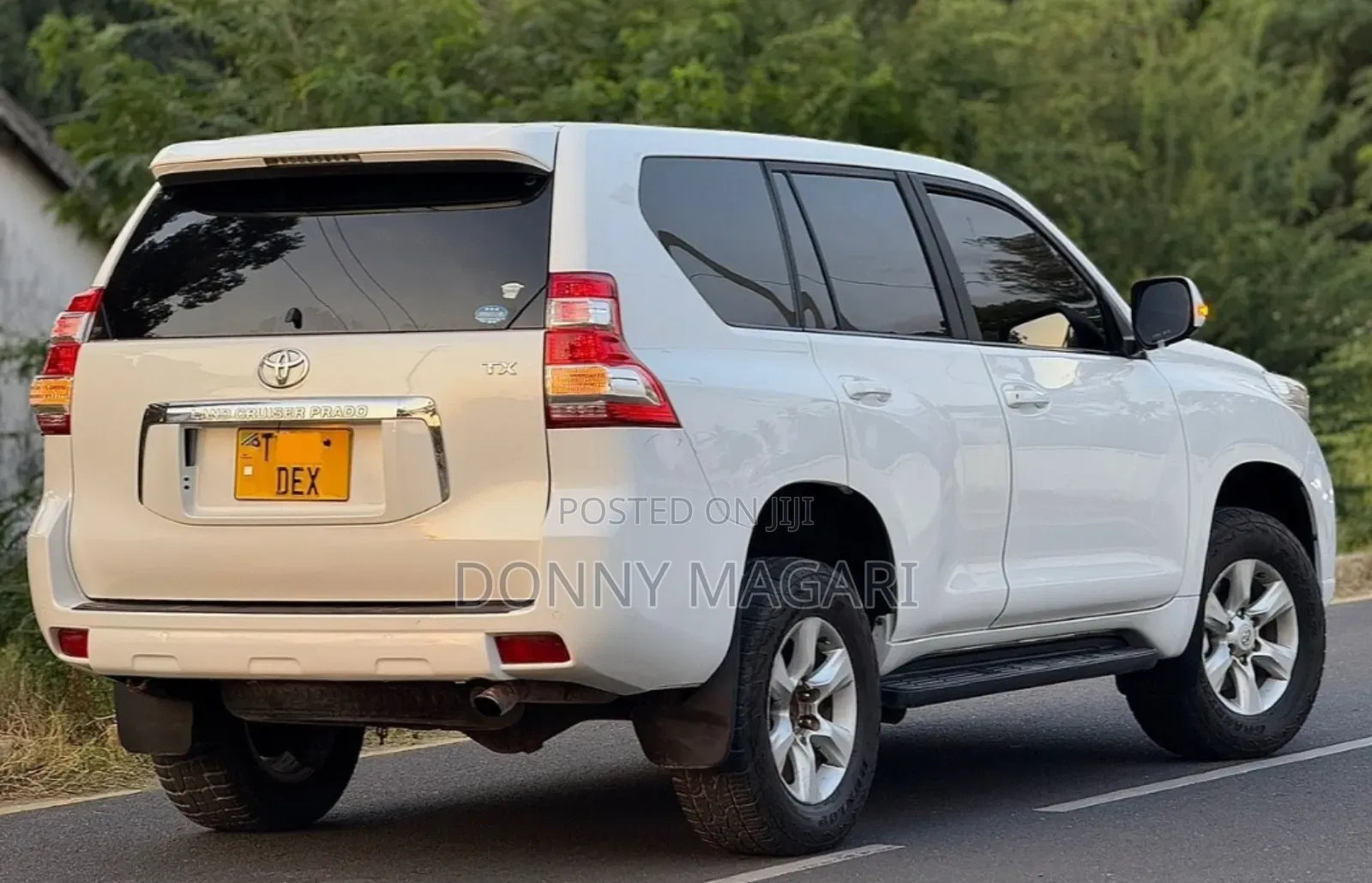 Toyota Land Cruiser Prado 2011 White