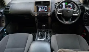 Toyota Land Cruiser Prado 2011 White