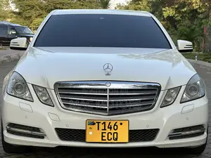 Mercedes-Benz E250 2012 White