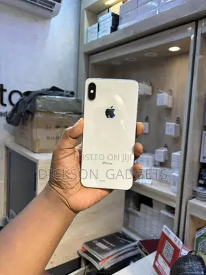 Apple iPhone X 64 GB White