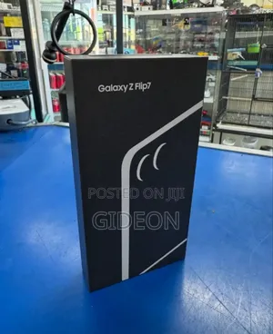 New Samsung Galaxy Z Flip7 256 GB Black