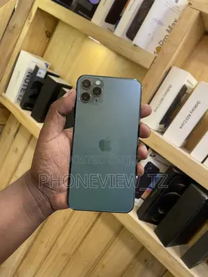 Apple iPhone 11 Pro Max 64 GB Green