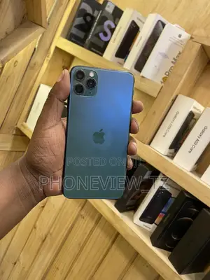 Apple iPhone 11 Pro Max 64 GB Green