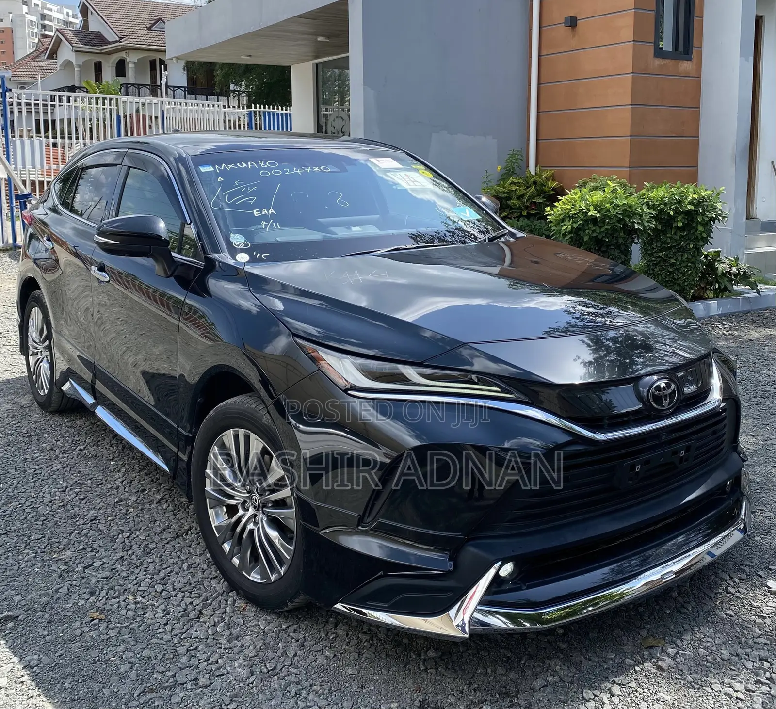 Toyota Harrier 2.0 2021 Black