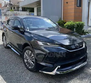 Toyota Harrier 2.0 2021 Black