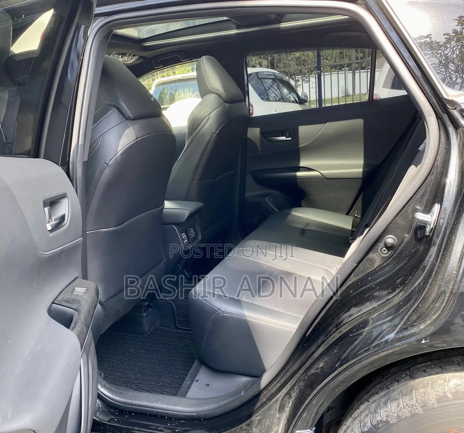 Toyota Harrier 2.0 2021 Black