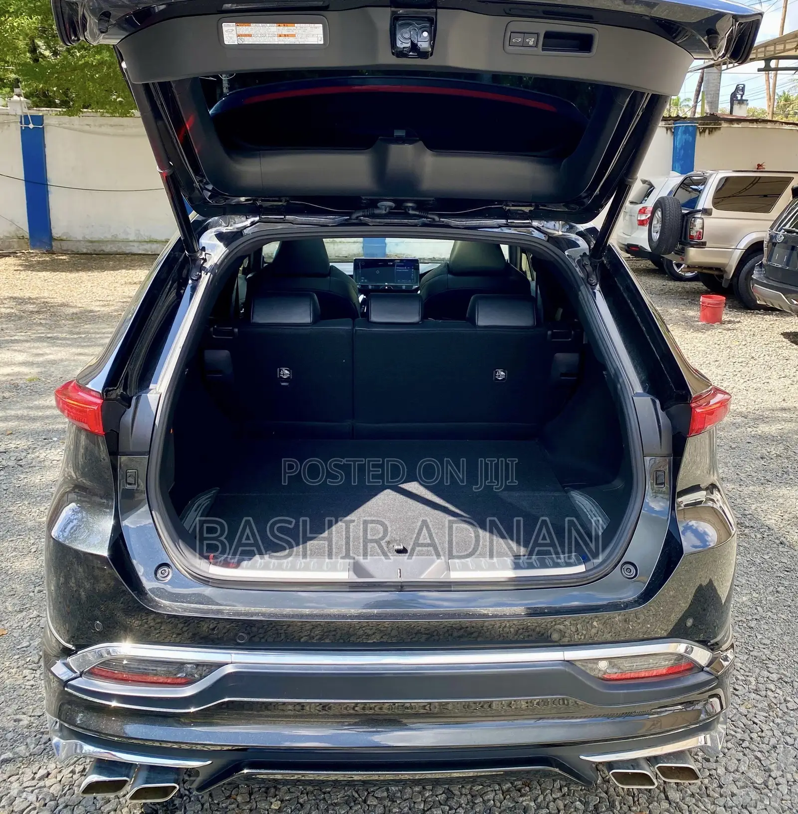 Toyota Harrier 2.0 2021 Black