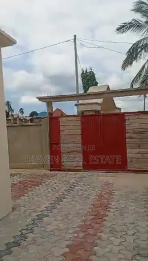 3bdrm House in Goba for sale
