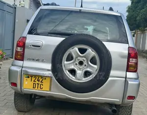Toyota RAV4 Automatic 2003 Silver
