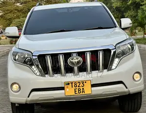 Toyota Land Cruiser Prado 2016 White