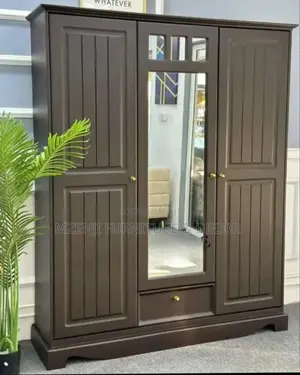 Kabati La Milango Mitatu Lenye Kioo