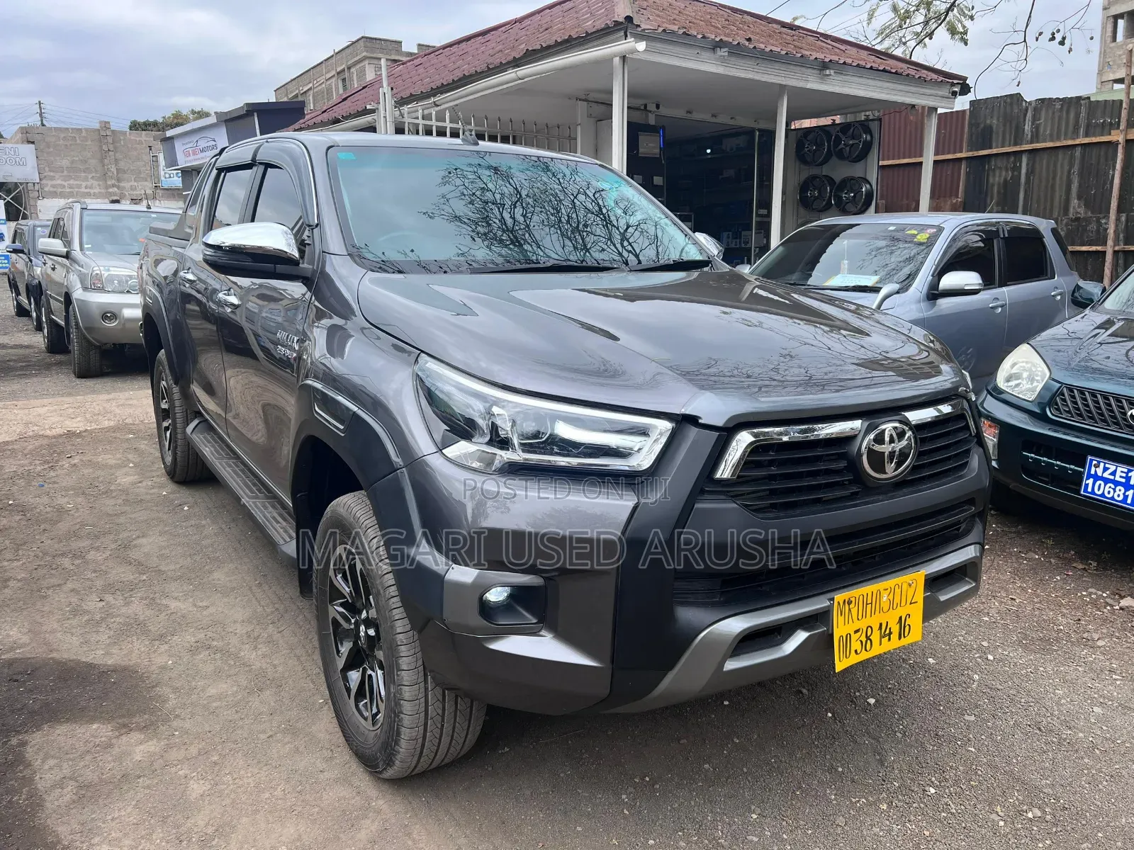 Toyota Hilux 2022 Gray